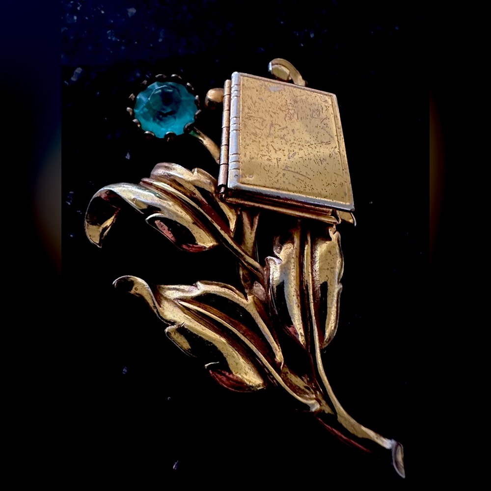 Antique broach pin with double-locket book blue gem, or cocktail gem
